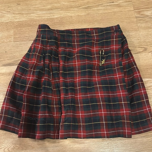 Plaid skirt great for holidays - Picture 1 of 1